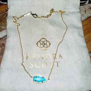 Turquoise Arrowhead Kendra Scott Necklace 🩵